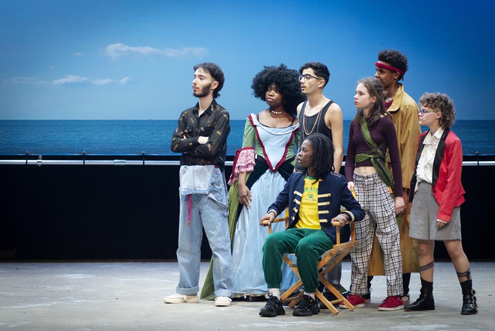 The cast of Hofstade standing by the water