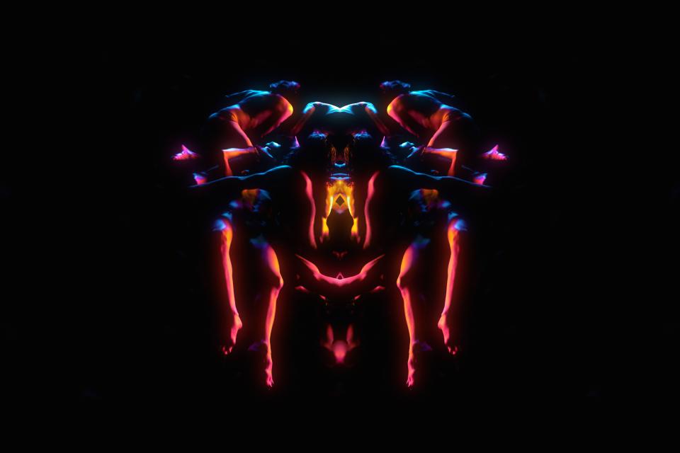 Monument 0.10/ The Living Monument