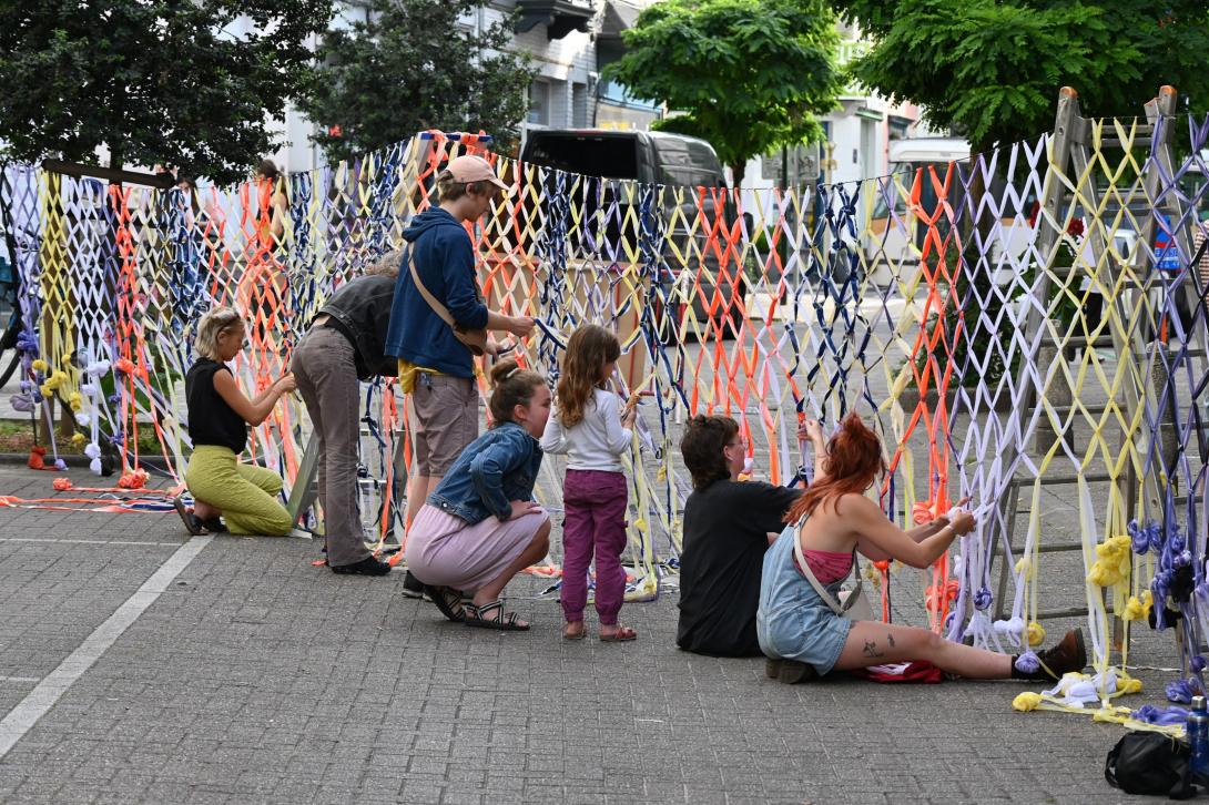 ArcEnCiel.filet pour attraper les voitures